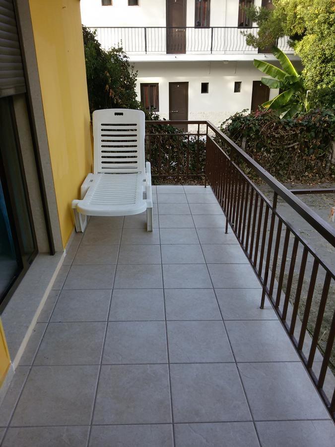 Villa Maria Apartments Polychrono Ngoại thất bức ảnh