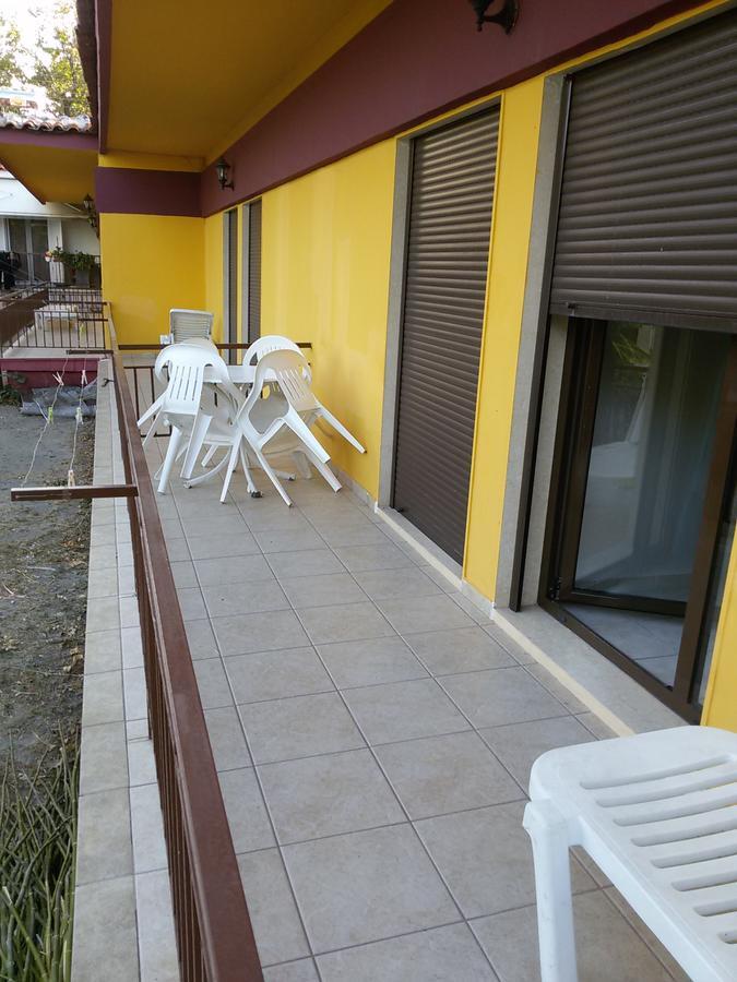 Villa Maria Apartments Polychrono Ngoại thất bức ảnh