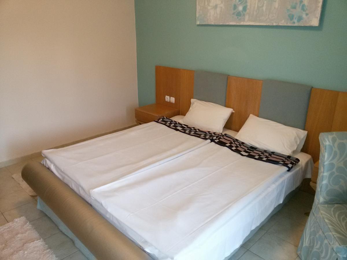 Villa Maria Apartments Polychrono Ngoại thất bức ảnh