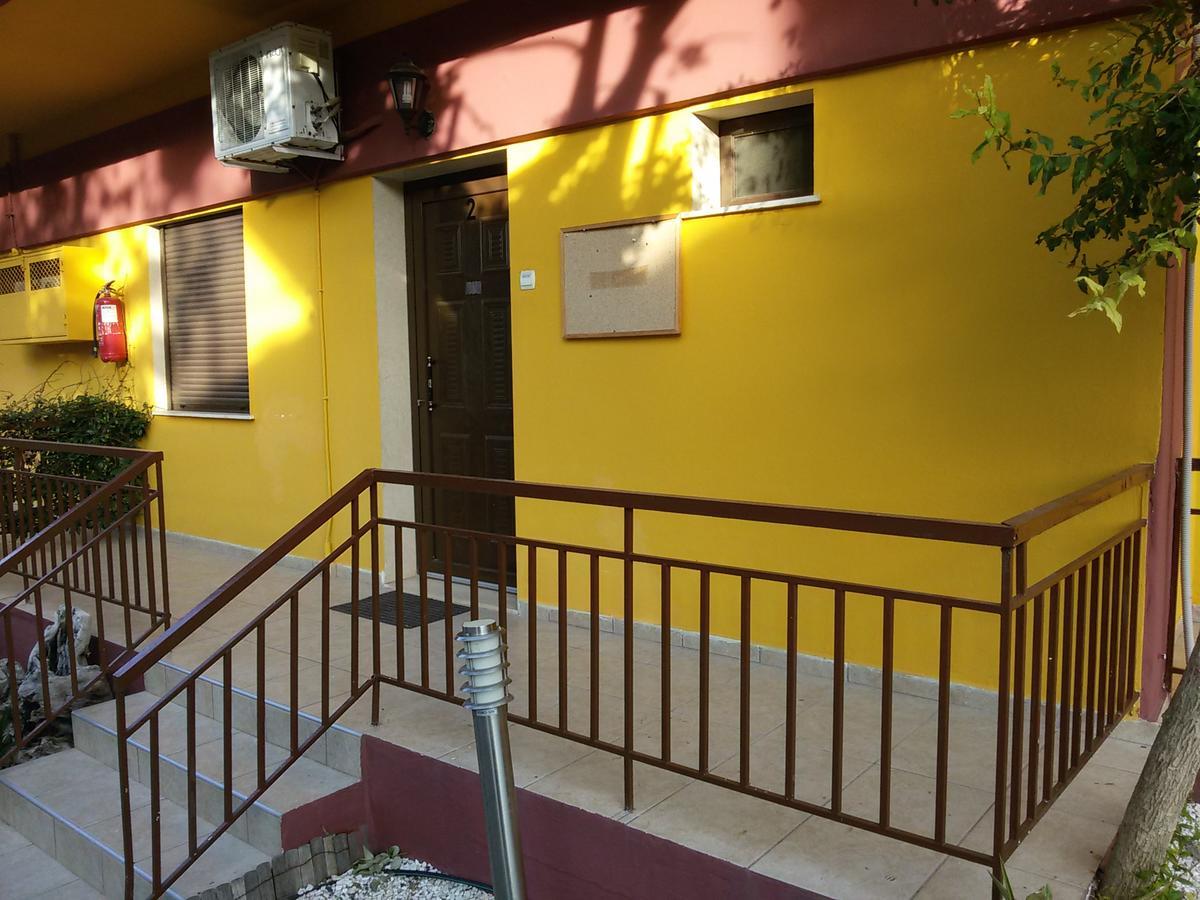 Villa Maria Apartments Polychrono Ngoại thất bức ảnh